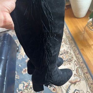 FRYE JODI FRINGE OTK BOOT - BLACK. SIZE 7.5